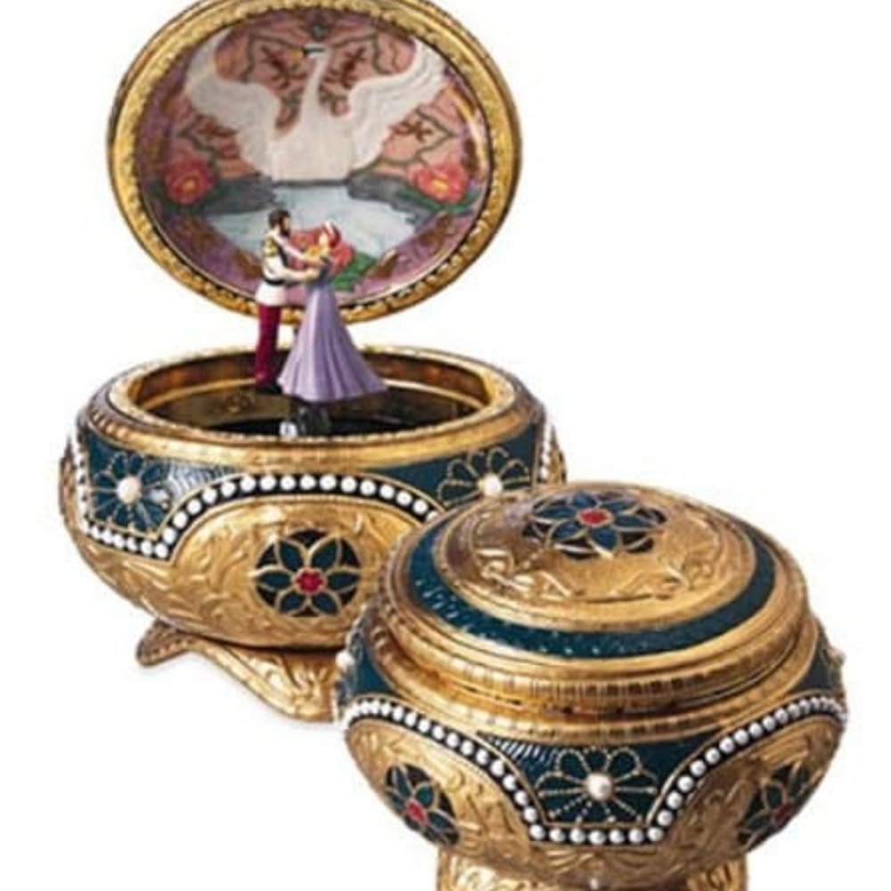 ISO Anastasia Music box